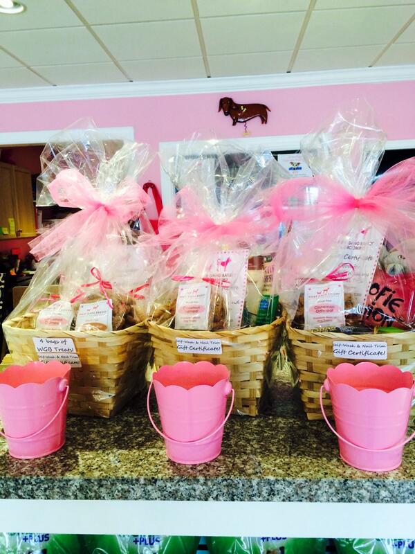WoofGang_Fay's tweet photo. #$1 #donate #win! http://t.co/H2FfGngdFc
