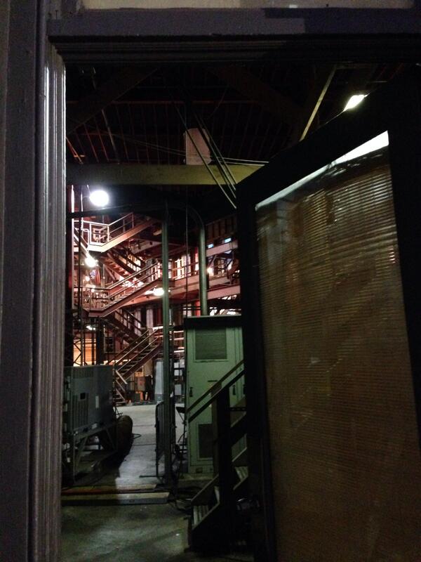 6x21 "LAW & BOARDER" post-ep BTS tweets & pics BmaQT-mCQAAxMH0