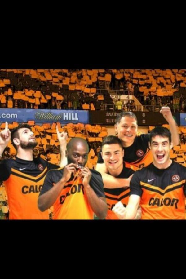 Loving the new strip @dundeeunitedfc - the boys look like they had great fun at the photo shoot #ourunited