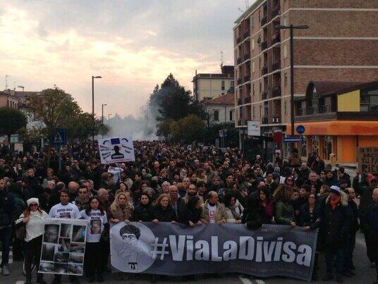 _modigia_'s tweet image. Noi siamo più di voi. Non smetto di sperarlo. #ViaLaDivisa