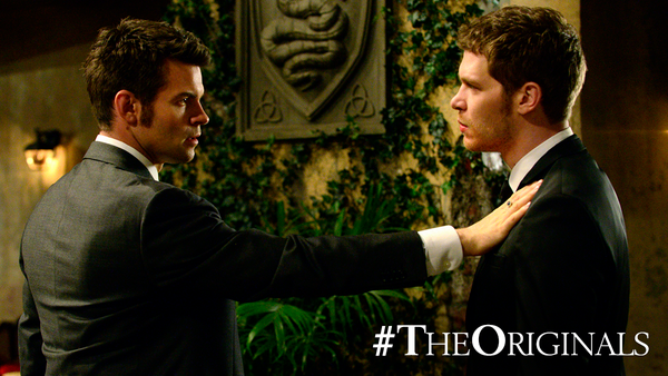 cworiginals's tweet photo. RETWEET if you can't wait for TONIGHT'S all new episode of #TheOriginals at 8/7c! http://t.co/YRNY33sbcD