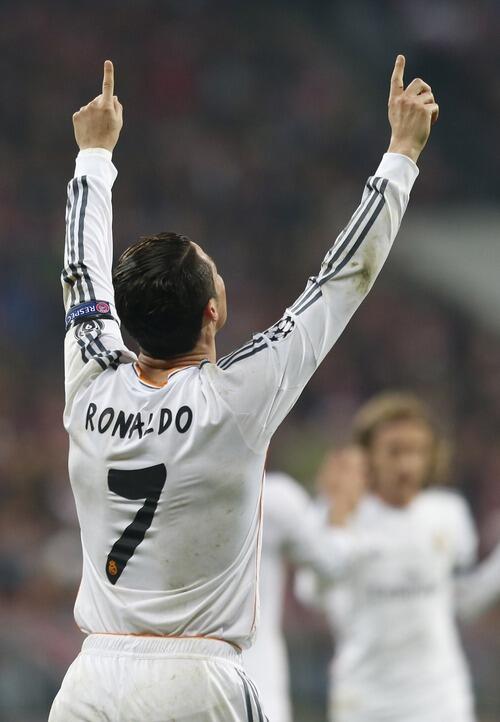 MotivacionesF's tweet photo. Cristiano Ronaldo es el primer jugador que anota 15 goles en una edición de UEFA Champions League ¡HISTÓRICO! http://t.co/970Bg10AC5