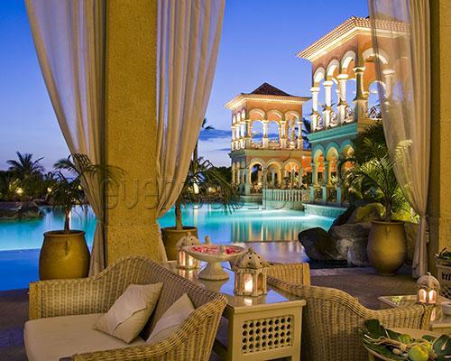 eventoclick's tweet photo. ¿Te apetece una #escapada a #Tenerife en el #PuentedeMayo? Te proponemos un #hotel de ensueño. http://t.co/Fv7V0qKAm4 http://t.co/mQgZCt200l