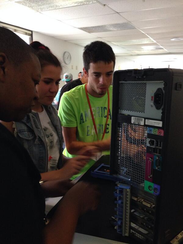 TurtlekiddMiner's tweet photo. After lunch system repair @Bring-IT #sh4diwd4y @sh4dowd4y http://t.co/LGHhDKuz1c