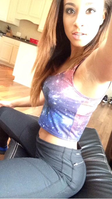 My Body Is Nice I Promise⚡️ http://t.co/2Eu4b4bp4u<a href="/tag/caymanislands"class="tags"><span>#caymanislands</span></a>