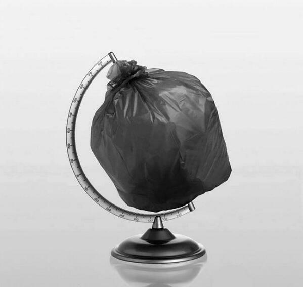 NaturPictures's tweet photo. Una excelente imagen artística con un mensaje muy serio. http://t.co/iWaOJcM4qi