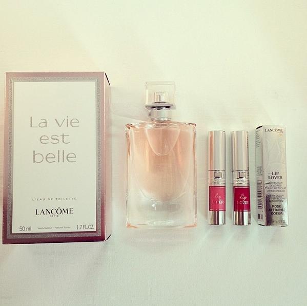 davelackie's tweet photo. We draw for this stunning Lancome La Vie est Belle + Lip Lover set tomorrow! To enter, follow @davelackie &amp; RT http://t.co/nH5LFRLy3z