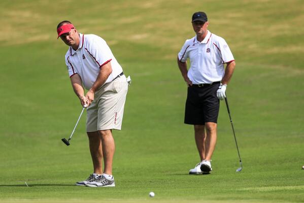 CFAPeachBowl's tweet photo. Tied at 7 under, @PackFootball's @StateCoachD &amp; Terry Harvey won $30,000 in scholarship funds for @NCState #CFABGolf http://t.co/WuTtkXlwtI