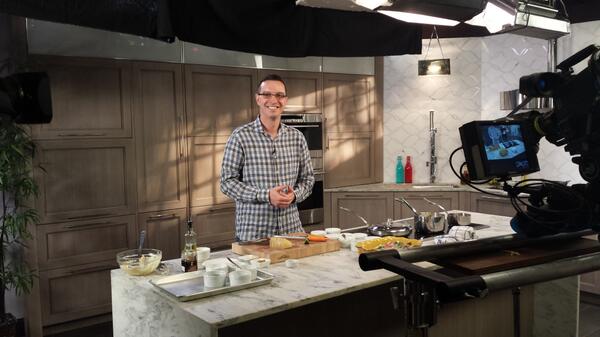 dadekian's tweet photo. Great! RT @CoxSports: Chef Nick Rabar cooking up storm #Chef2Go coming to coxsportsonline & OSN this June @gailciampa http://t.co/0Bgw8i6leq