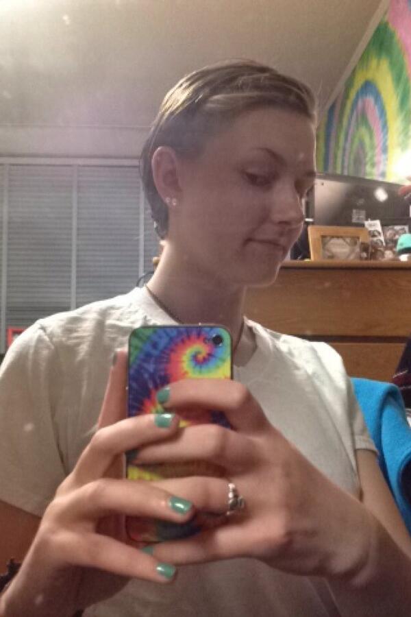 JordynnLloyd's tweet image. Fresh cut for summer tho?! #nomoreflow #shortflow