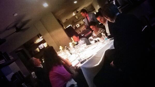RutaporMx's tweet photo. @cooleysommelier charlando sobre la textura de la ensalada de lechugas mixtas y @DOSomontano  @ginasommelier http://t.co/xaROEjO4ga