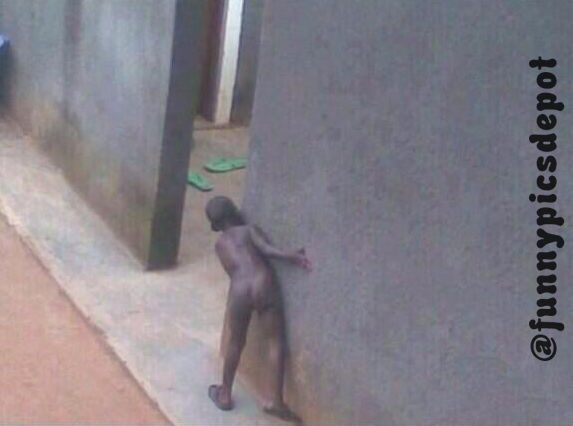 FunnyPicsDepot's tweet photo. When you take a shower &amp; forget a towel http://t.co/IHNwjfcltr