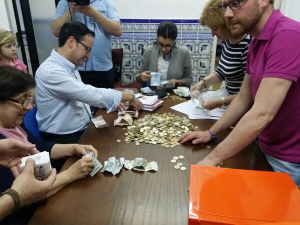 PortadasdeFeria's tweet photo. @Pontifex_es Campaña Soy Mairena... Soy Feria... 2014.
2519.43 € Íntegramente para Caritas... #feriamairena2014 http://t.co/JzQC3DeisC