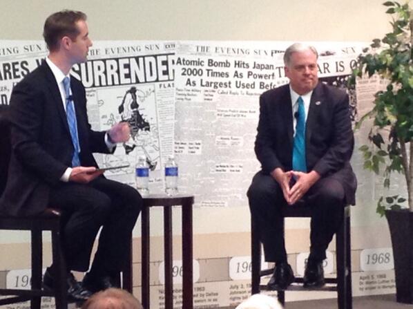 baltimoresun's tweet photo. .@Hogan4Governor takes the stage at the Sun Newsmaker Forum. Use #SunForum to ask questions. http://t.co/CGBzZoZyP5