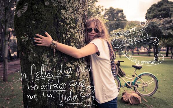 CamArb's tweet photo. Feliz día para todos los arbolitos lindos <3 y gracias a las marcas que lo recordaron (: @Timberland_Lat http://t.co/dZUsyspxkk