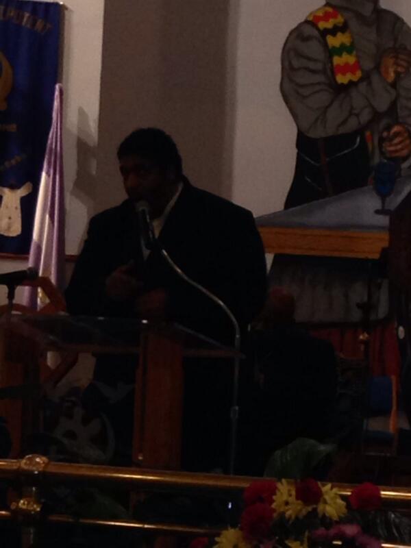 PattiFears1's tweet photo. Currently with Rev. Barber getting the outline of community organization. http://t.co/V3PMqOYG29