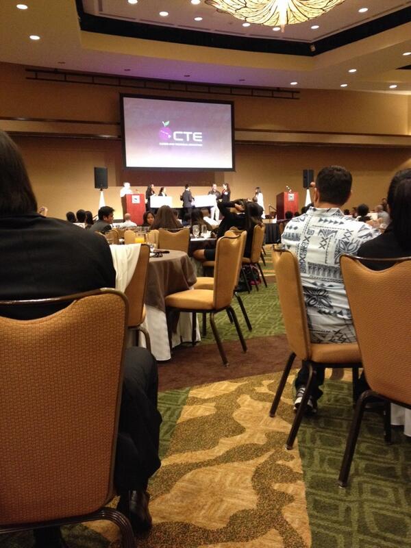 SuccessDaily_'s tweet image. Having fun at #CTEHawaii