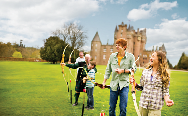 worldarchery's tweet photo. #Archery looks extra fun in #Scotland! Where will you shoot this week? http://t.co/9xIdATSQHs