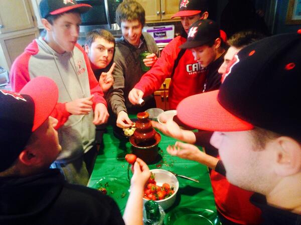 CCprevite's tweet photo. #fonduefor20 #betterthanprotein @HiltonVBaseball http://t.co/uX7kC5y8Ep