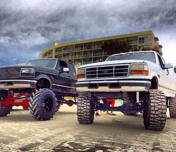 Lifteddiesels's tweet photo. #Ford http://t.co/lDH17LApcP