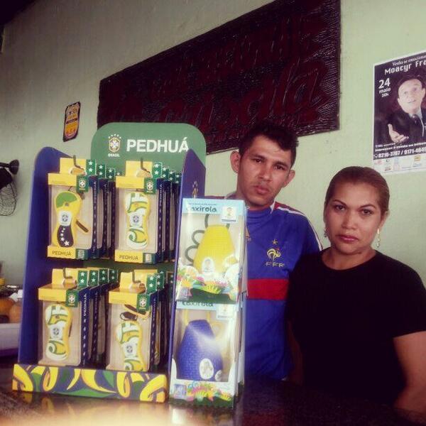 Pedhua's tweet image. #PedhuápeloMundo na loja de conveniência do #PostoShell em frente a Arena Amazônia. #Manaus.