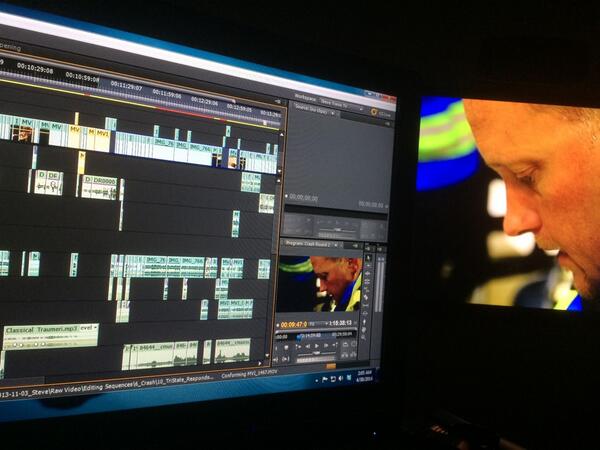 Pause_Project's tweet image. This is what #editing at 2am looks like. #dark #pause with director and editor @Steve_J_Londre