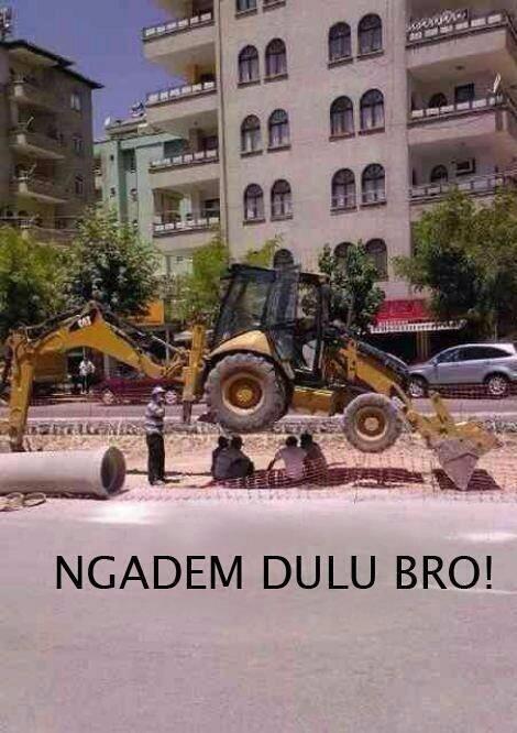 ngakak87's tweet photo. ett dah!!!
#gambarlucu http://t.co/KJrejUnOMz