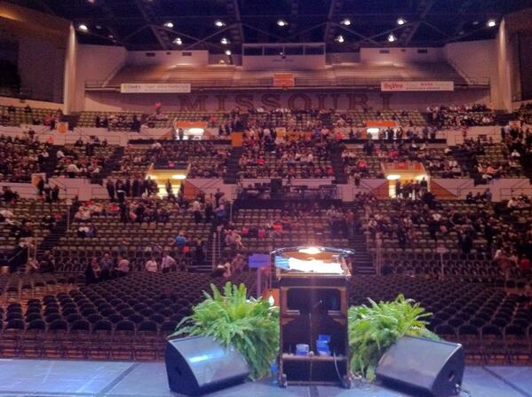 IamMarkBlack's tweet photo. Blessed to have spoken to 13,000+ people in last week! What a job I have! #blessed #CountMeInToronto http://t.co/H4z9qTEi2p