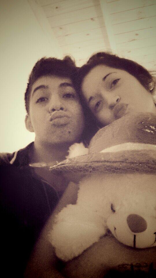 JorgeeLGonzalez's tweet photo. Con mi amor festejando su cumple , te amo con mi vida amor ! ♥ http://t.co/4JUw8mhc8n