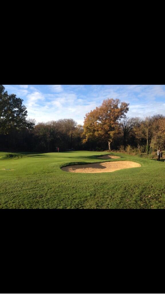 BiggaLondon's tweet photo. Golf day at Northwood GC 12/5/14 call 07931927346 to book.. #lookingmint http://t.co/w9I8pFweOd