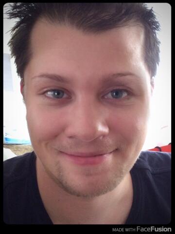Garik2000's tweet photo. Симбиоз наших с @AsmusKristina лиц )) http://t.co/VoE4iVwF5U