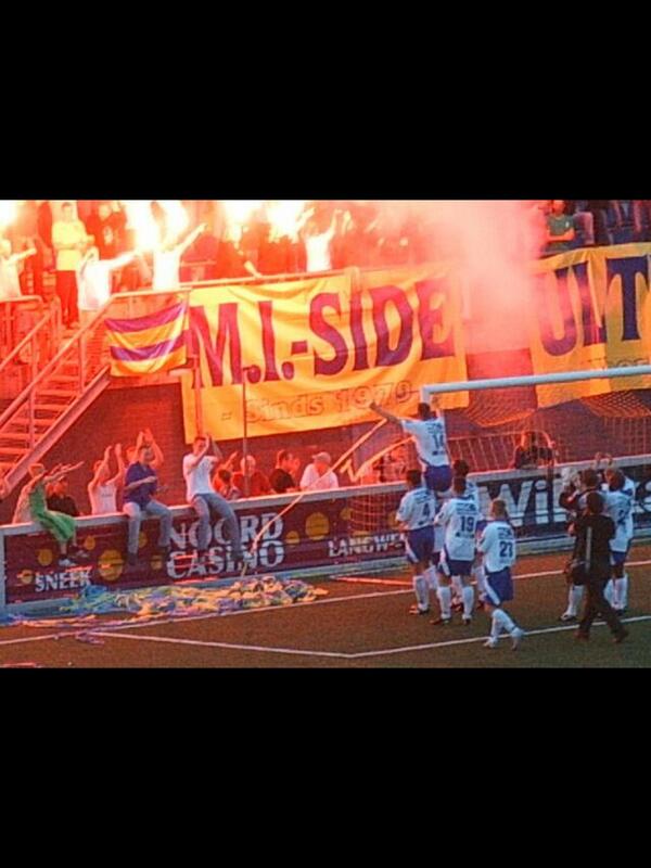 SCCAWAYDAYS's tweet photo. Pyro http://t.co/WgZ9OxLebB