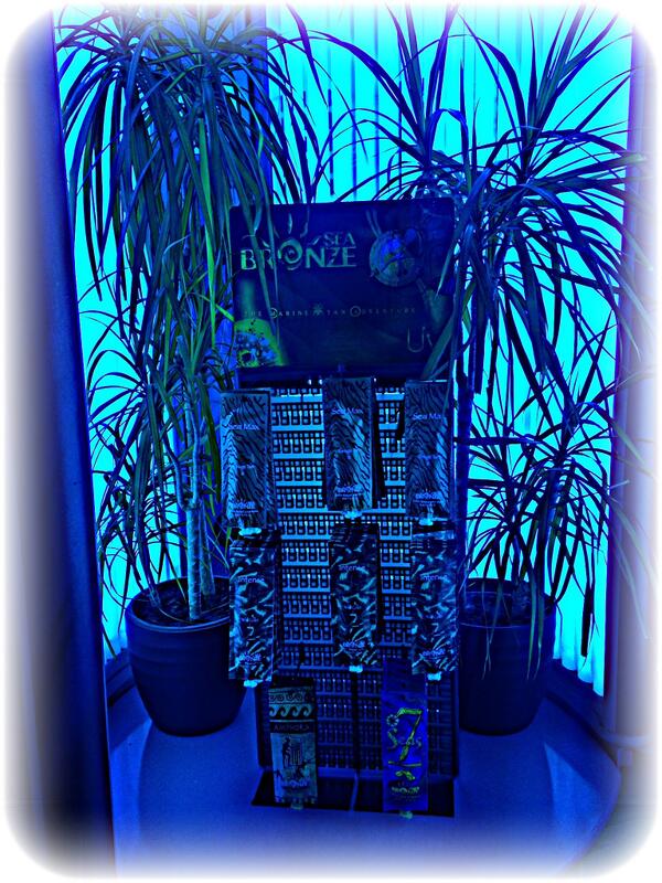 HeadzUp_HTB's tweet photo. Intensify your tan with 'Sea Bronze' tanning lotions. Single Sessions &amp; Courses here!  #uvtanning #sunbed #cambs #HTB http://t.co/XzpmerCok2