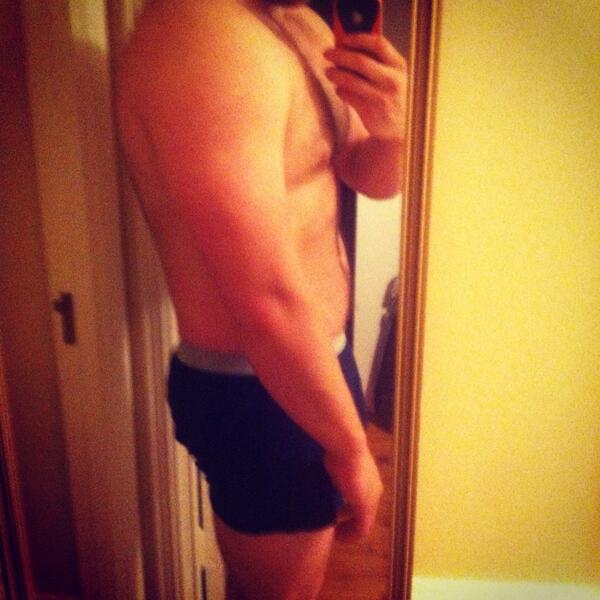 6monthtransform's tweet image. 3 month progress pic #gym #transformation #paleo #diet #gainzz #bodybuilding