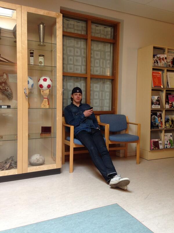 mannesahlin's tweet photo. Chillin with wp http://t.co/8MqEWGXszC