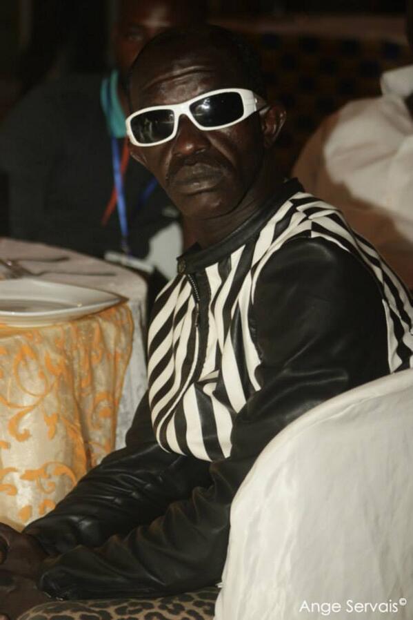 PromNight14's tweet photo. Notre Ange Farot National Etait Là http://t.co/8QUF5FKB4o