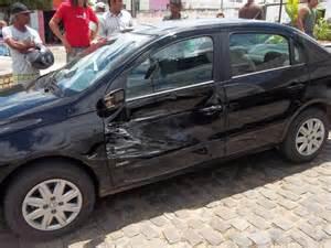 52Gasper's tweet photo. Galera logo de manha uma porra de um buzao estora com a lateral do meu carro.Motorista do cara..filho d. http://t.co/gZ568UjJ7f