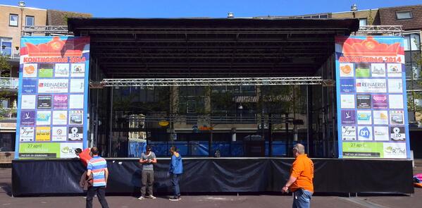 Weer een tevreden klant, Spandoeken voor het Oranjecomité Houten! Mooie spandoeken voor bij het podium <a href="/koningsdag/">Koningsdag Amsterdam</a>!