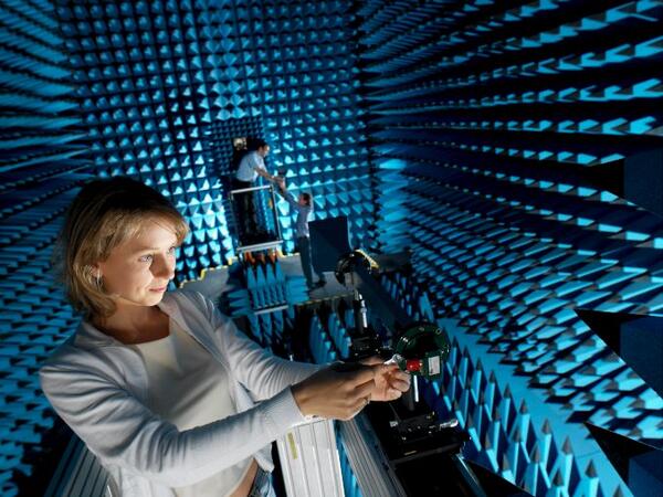 NPL's tweet image. NPL's microwave anechoic chamber bit.ly/1pNFgeb
#imageoftheweek