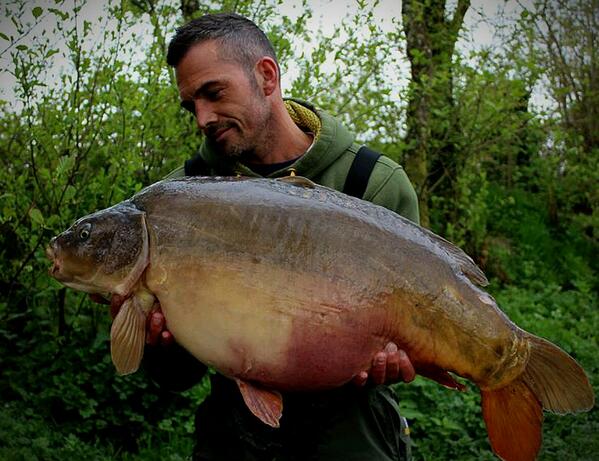 Steve Bells 39.12 lb called birthmark braced with a 40 lb mirror. Steve used my Contrast Pro boilies to bag the brace