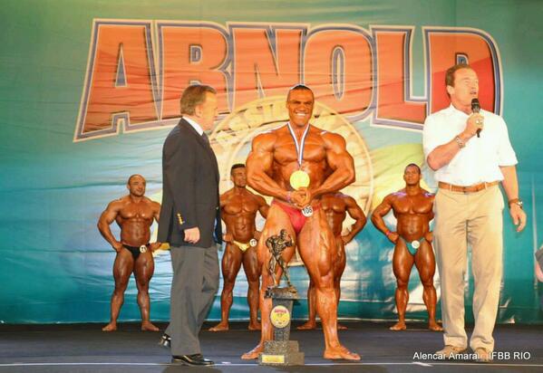 willperez71's tweet photo. Jose Luis Ridriguez campeon absoluto del Arnold classis Amateur Brasil 2014 http://t.co/9BFbf6LCgZ