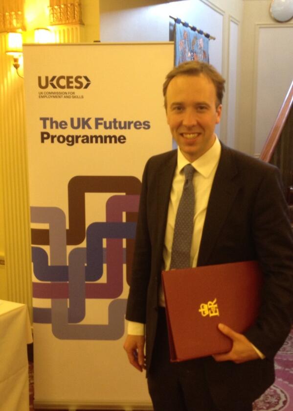 Logistics_Guild's tweet image. Skills &amp;amp; Enterprise Minister positive about upskilling, qualifications &amp;amp; apprentice trailblazers #FoundationForGrowth