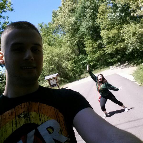 ajrheynard's tweet photo. #happynationalbestfriendday http://t.co/vn05RmEbnv