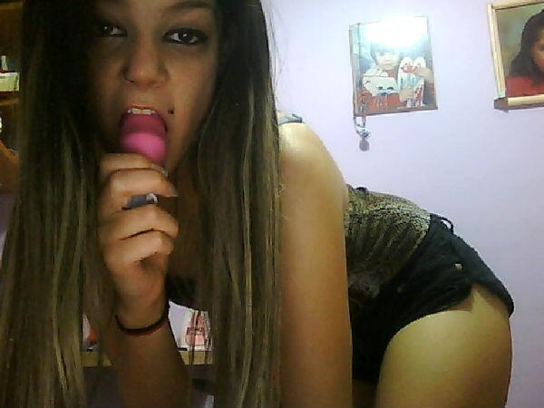 mira lo que esta pasando en mi cam&hellip; http://t.co/K5bZI6VNmV #webcamtoy http://t.co/INHi24Wx69<a href="/tag/webcamtoy"class="tags"><span>#webcamtoy</span></a>