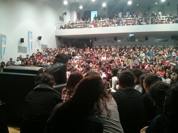 Keyifli söyleşimiz <a href="/okanbayulgen/">okan bayulgen</a> ile devam ediyor.