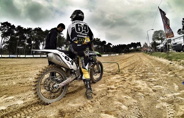 mxstyle_ tweet picture