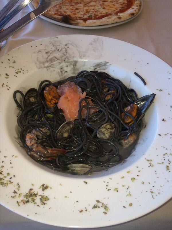 AndrewabaA's tweet photo. I like to try different things........so ....Black seafood spaghetti!?  #first&amp;last http://t.co/I62d8jNAsw