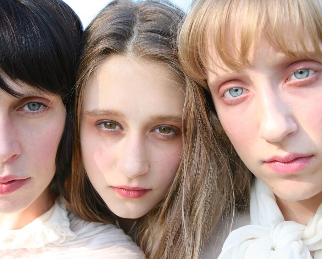 bibert on Twitter "“VeraFarmiga I love my lil sisters. Nadia t