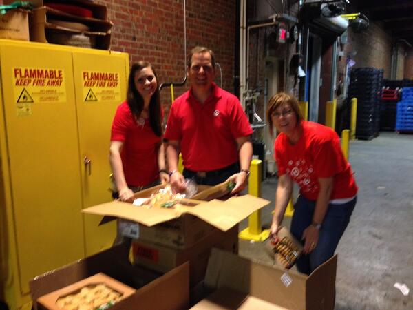 D417/G492/T2337 Fred and his Mary Ann's volunteering at the food bank.  #R400community