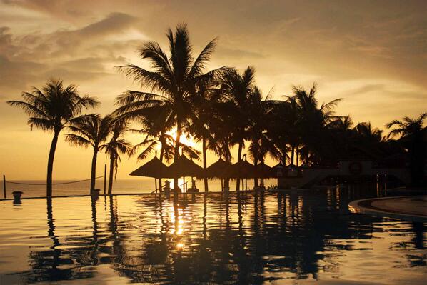 IFlyFirstClass1's tweet image. Check @IFlyFirstClass1 today's deal to destinations in Asia! #iflyfirstclass #asia #luxurytravel